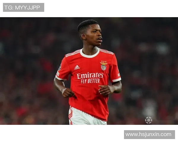 中超精彩对决本菲卡小胜尤文图斯帽子戏法引发争议判罚热议