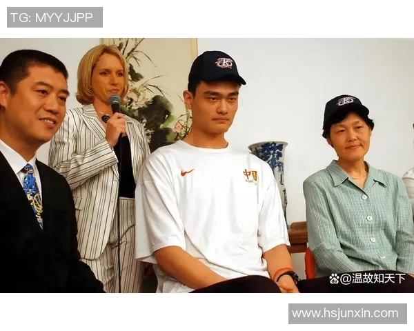 姚明荣获NBA状元秀称号的背后故事与篮球梦想的追逐之路