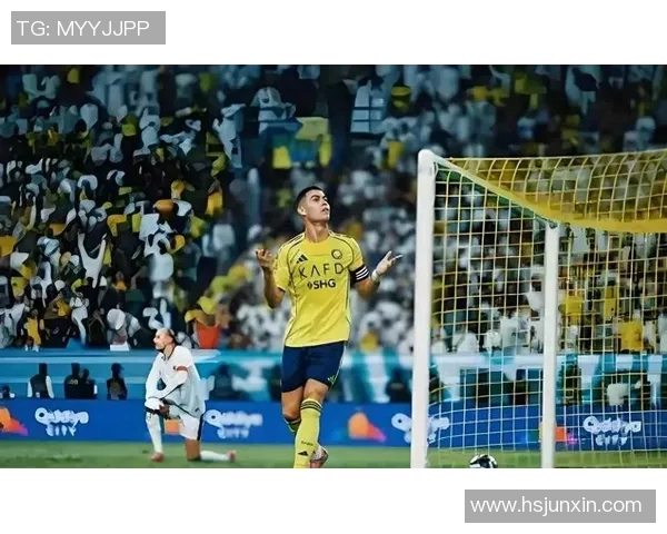 国王杯激战：那不勒斯与里昂战平帽子戏法引发转会热潮