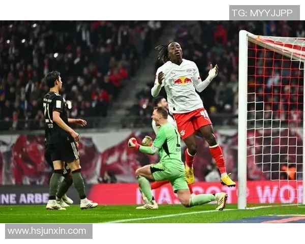 巴黎圣日耳曼大胜莱比锡帽子戏法引发全场狂欢战术分析揭秘