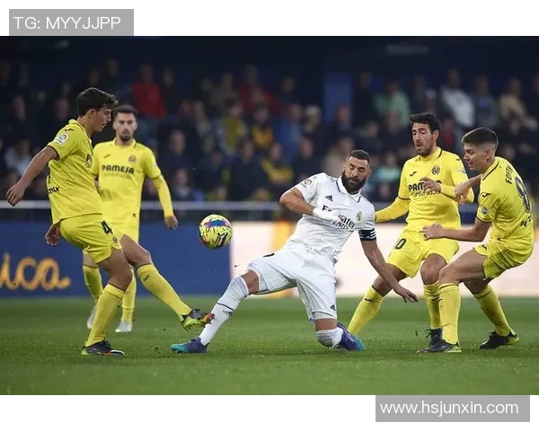 中超精彩对决皇马逆转多特蒙德引发全场热烈欢呼与数据分析 中超精彩对决皇马逆转多特蒙德引发全场热烈欢呼与数据分析