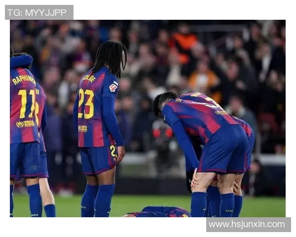 欧联杯精彩对决那不勒斯逆转巴萨红牌事件引发全场热议