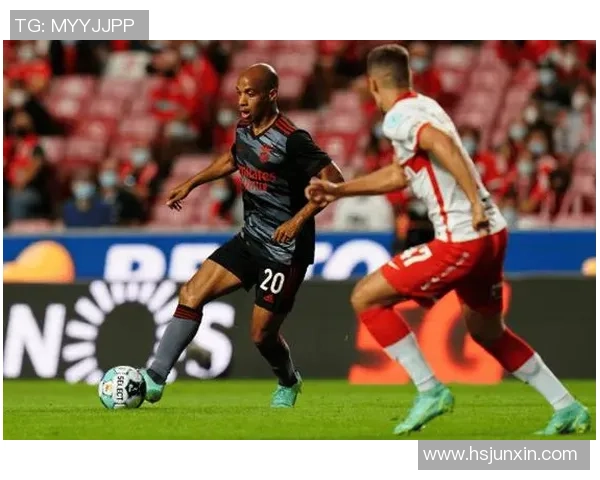 友谊赛精彩对决本菲卡与尤文图斯战成平局帽子戏法点燃全场激情